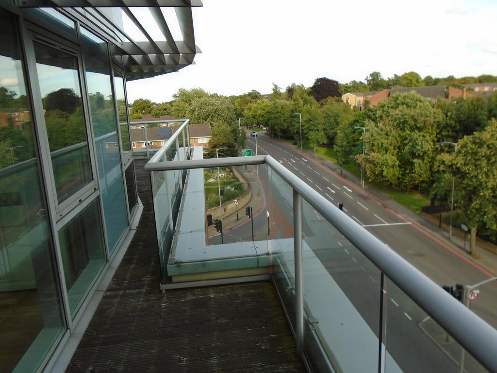 East Croydon Apartments - Just 3 Mins Walk To East Croydon Station 외부 사진