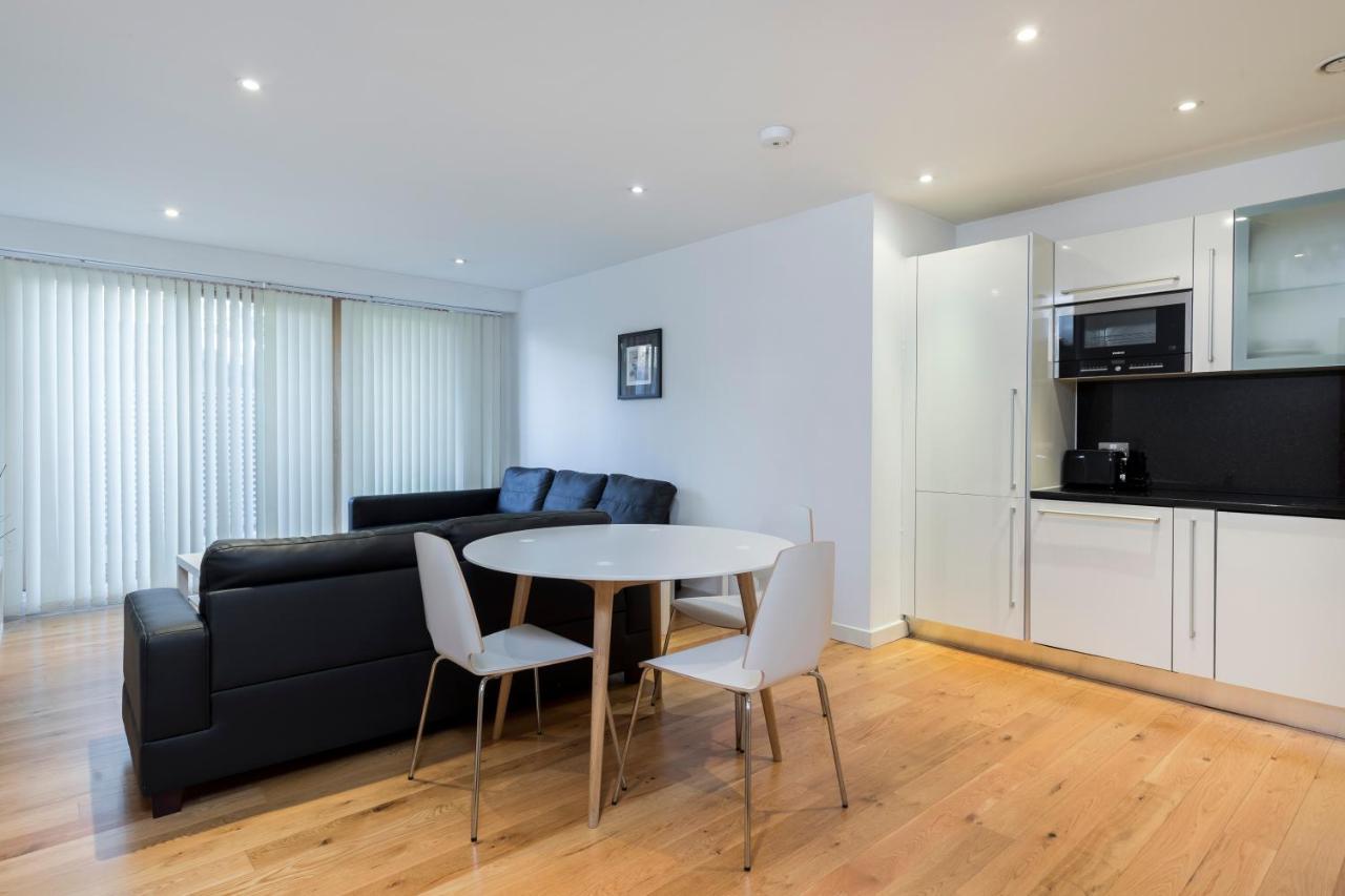 East Croydon Apartments - Just 3 Mins Walk To East Croydon Station 외부 사진